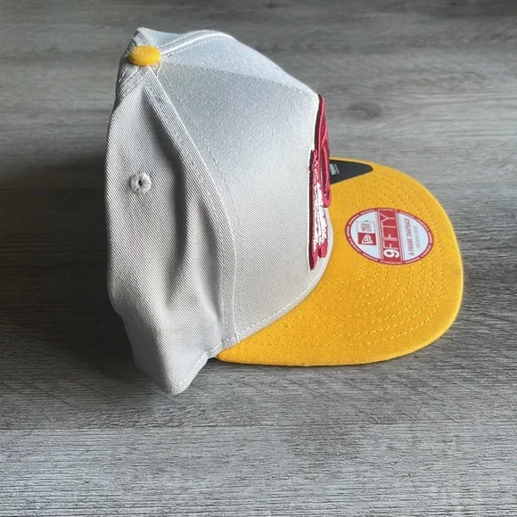 Preloved - Redskins SnapBack - Picture 3 of 5